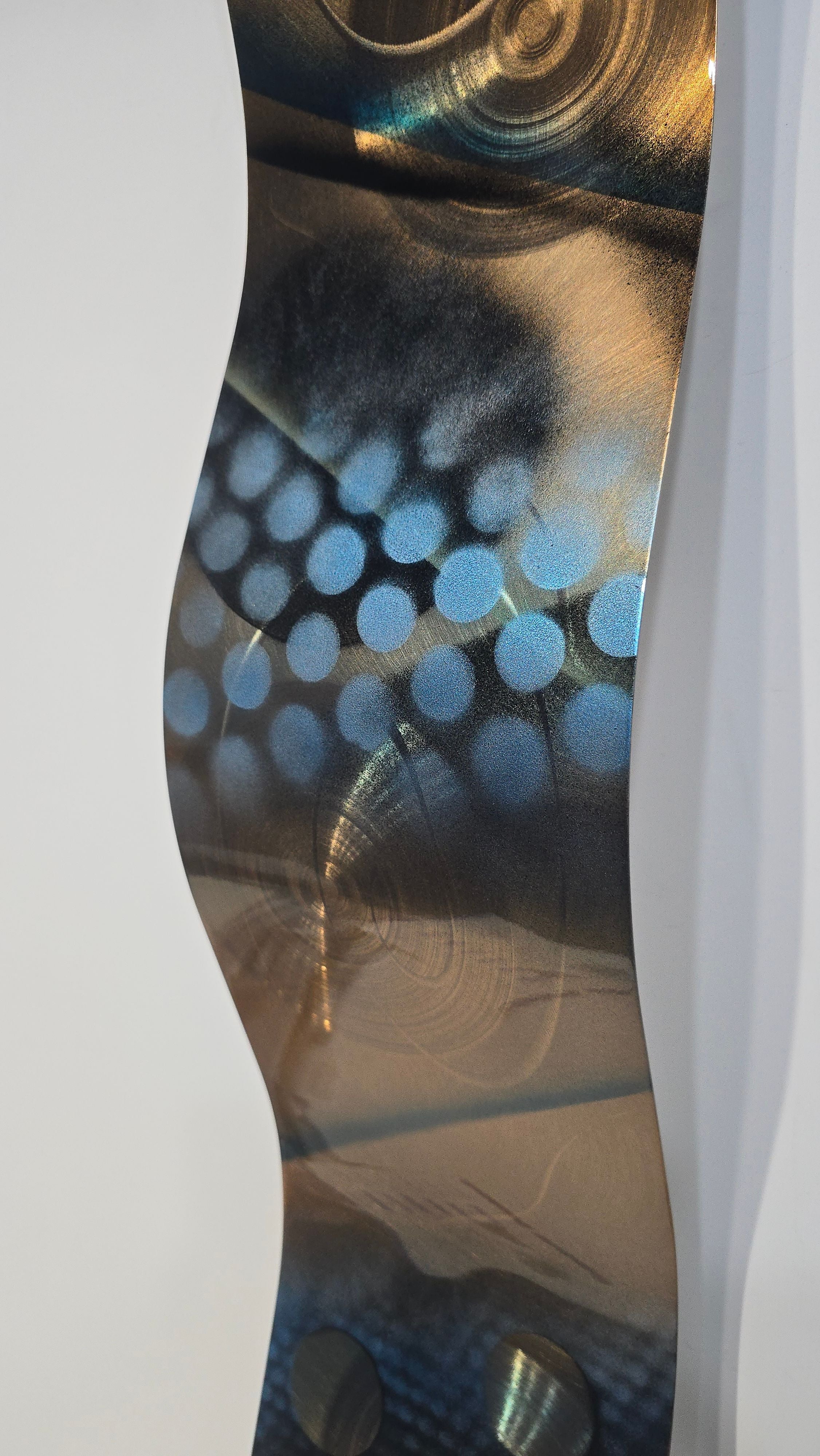 Prismatic Waves - Wav 460